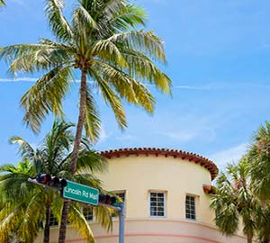 South Beach Attraction: Lincoln Road Mall