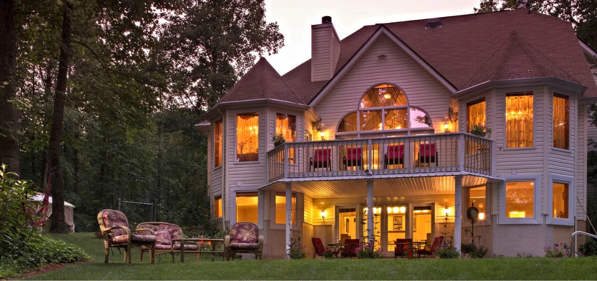 Luxurious Cherry Valley Manor B&B