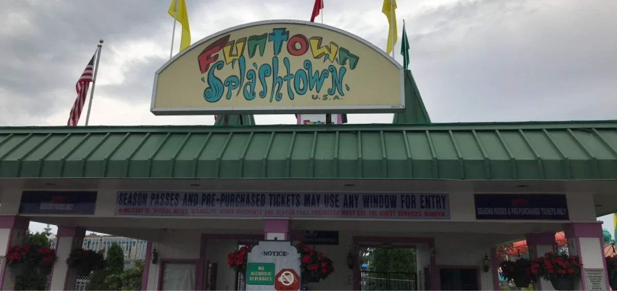 Come to Fun Town Splashtown USA