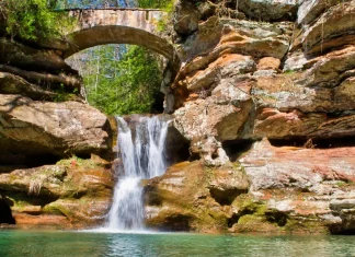 Hocking Hills Romantic Getaway