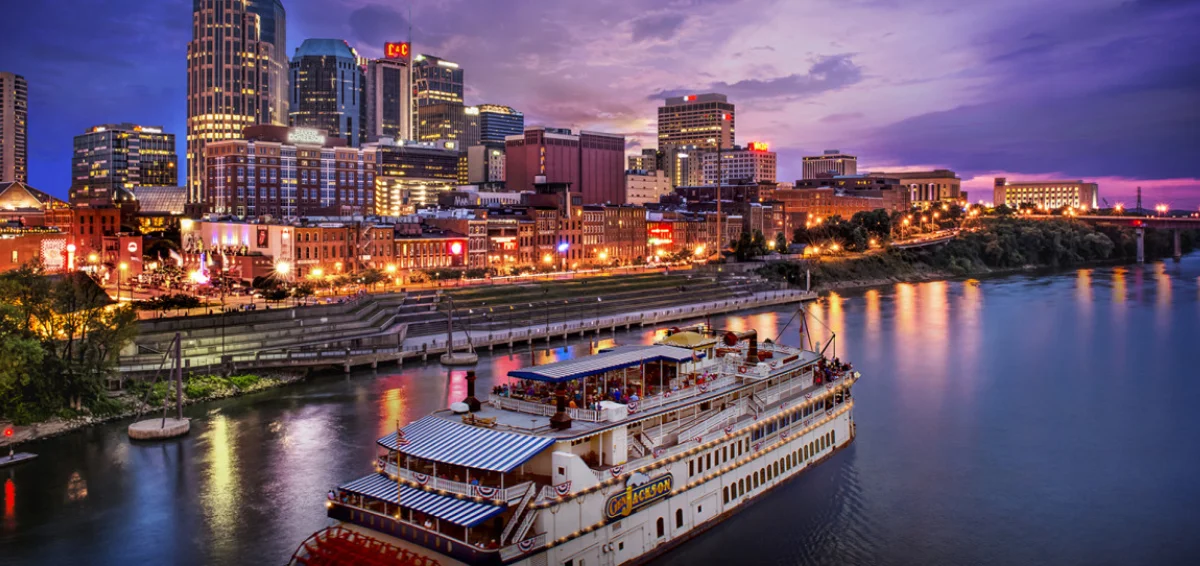 Take Your Family on the Showboat River Cruise