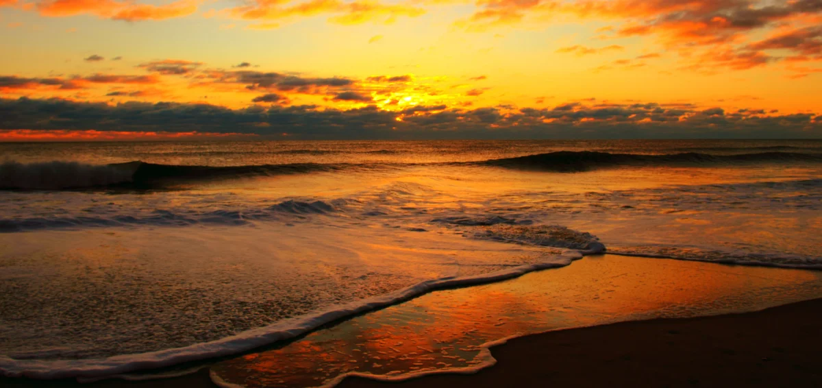 Watch the Sunrise and Sunset at Bean Point