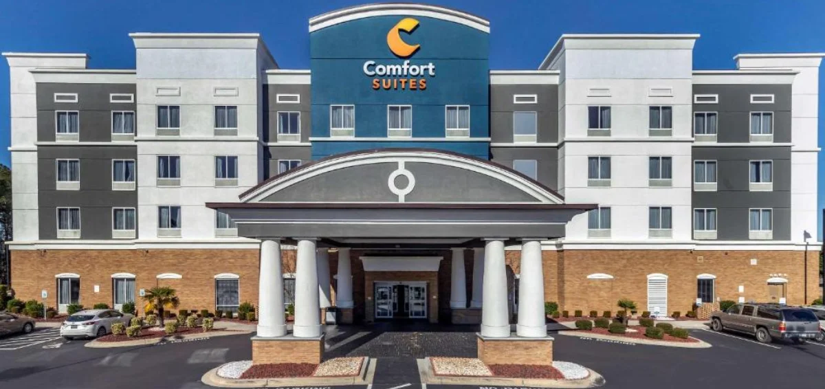 Comfort Suites