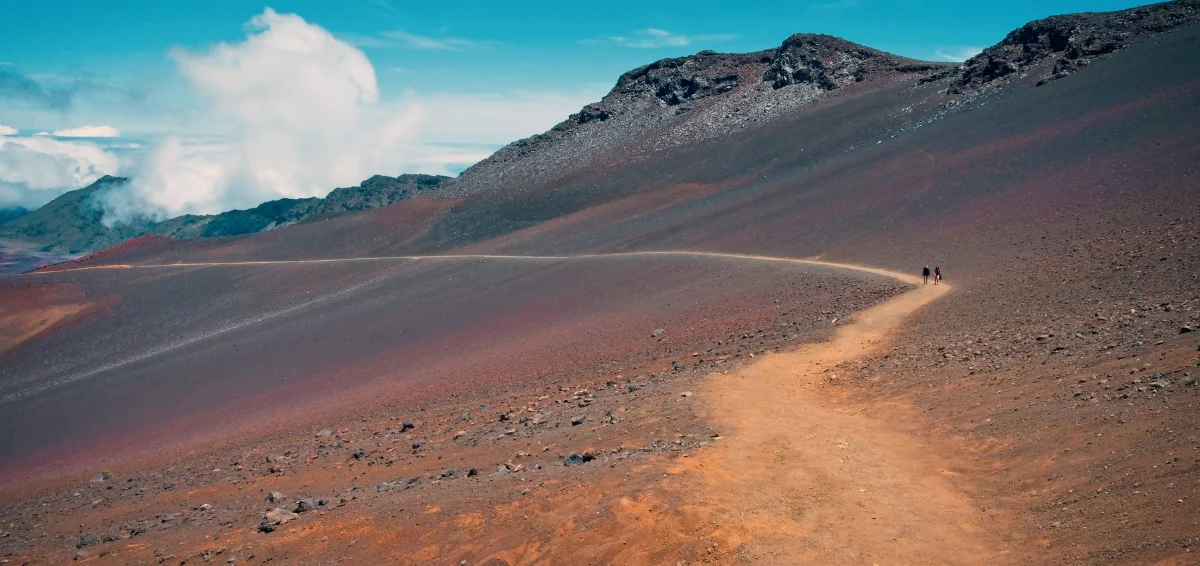 Keoneheʻeheʻe or Sliding Sands Trail