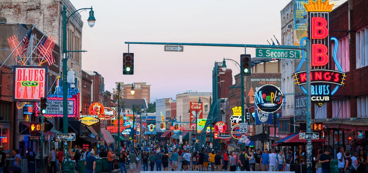 Get Entertained at the Beale Street